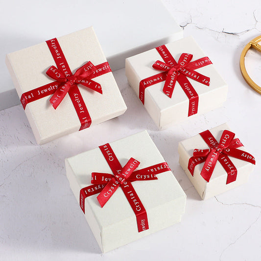 Mer enn en eske. Det er den første delen av gaven din🎁